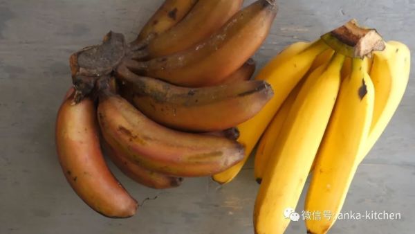 为什么非要把红皮香蕉做成我吃不起的样子?
