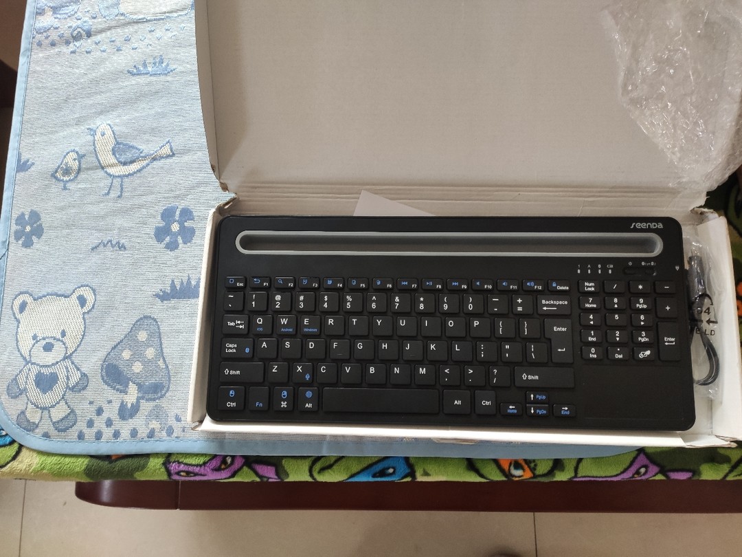 海信A5实用篇：配上蓝牙键盘和语音输入板升级写作神器