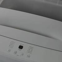 Redmi全自动洗衣机1S旋风波轮 立体水流 洗得干净无残流 一次洗8公斤衣服只需8分钱