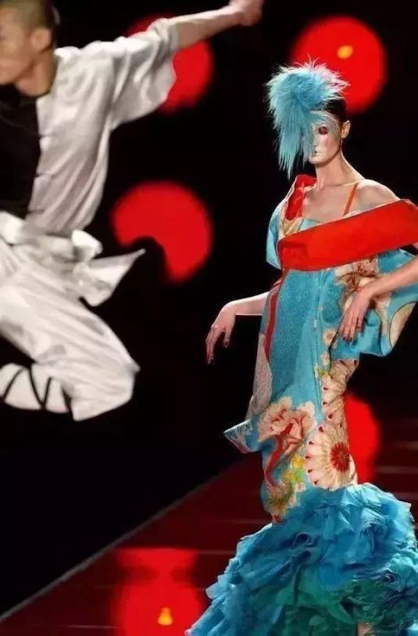 没有海盗爷的迪奥就是本土阿依莲品牌!| 设计师 Designer