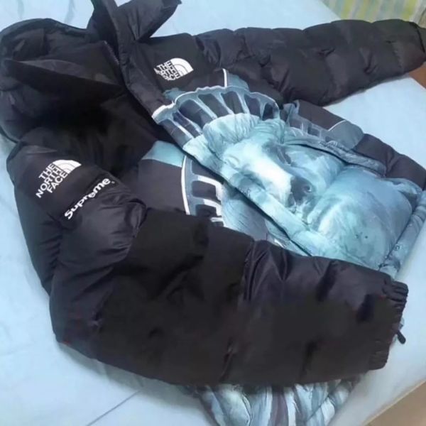 潮闻快食丨PEACEMINUSONE将与Converse打造联名!TNF x Supreme新款羽绒服实物曝光