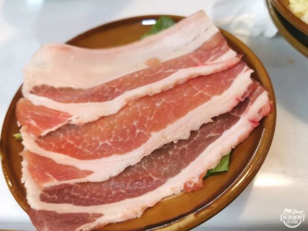 300多元就能吃65道菜?这家3拖1的重庆火锅味道勉强过关