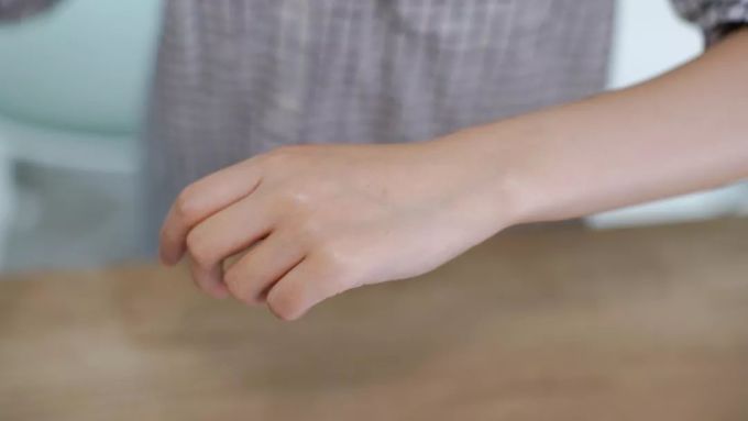 冬天了,囤一瓶滋润不腻的香香身体乳过冬