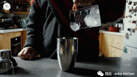 一个由玛格丽特背后的爱情起源所引发的打脸故事