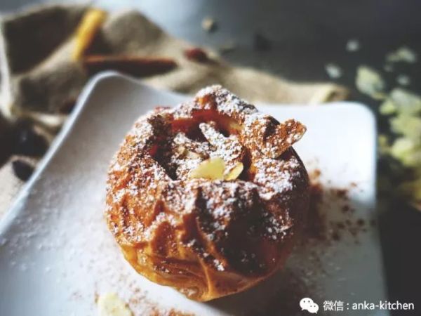 毫不费力就能完成的德式甜品——果酱馅烤苹果