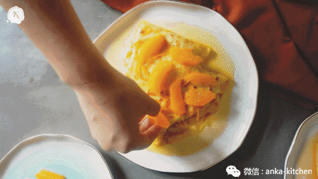 法国最著名的经典火焰料理,非属这道燃烧的可丽饼不可