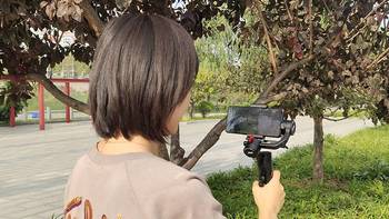 布丁评测 篇二十五：小巧便携，手机相机拍摄一机搞定：智云云鹤M2手持稳定器体验!