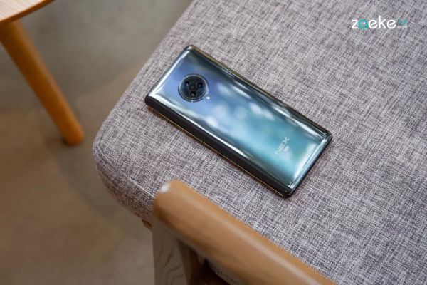 NEX 3 5G 版站在未来与现实的交汇点,以创新力为自身披坚执锐