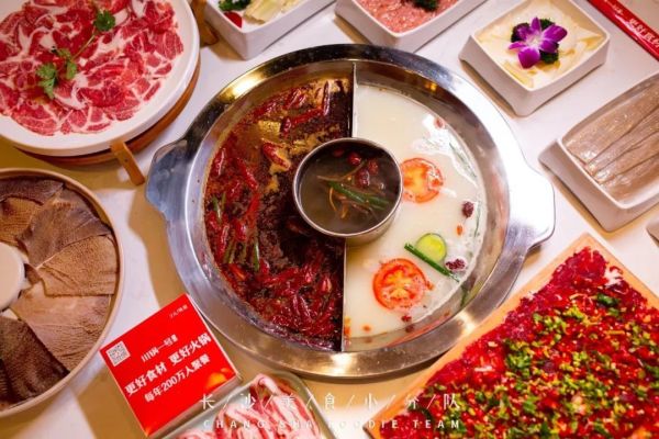 肉要鲜切的才好吃!侯家塘川锅一号搬新家,解锁超多新菜品