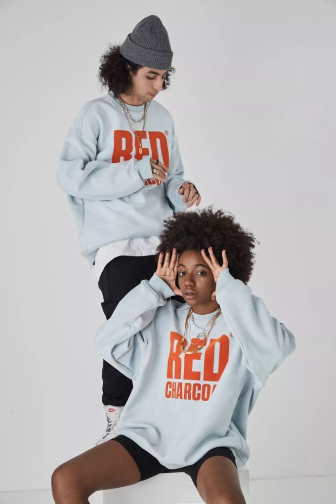 潮闻快食 | Palace 推出万圣节别注款单品;BBC 释出「Holiday」系列 LOOKBOOK!