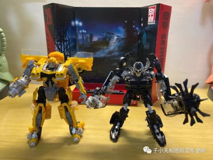 【评玩具】子小天:Movie杨测评《变形金刚 SS28 D级路障 苟活小强亮相》