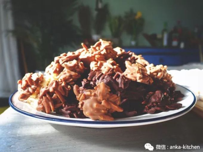 老板娘首次出镜给你们送心心念念的圣诞糕点礼盒啦!快来饱个眼福【安卡西厨】