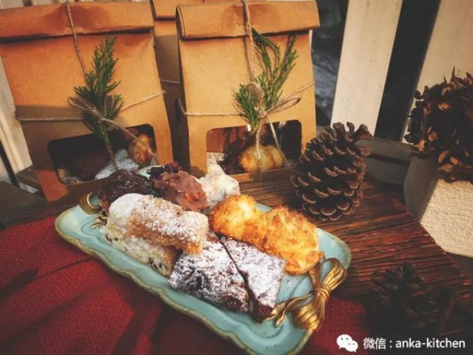 老板娘首次出镜给你们送心心念念的圣诞糕点礼盒啦!快来饱个眼福【安卡西厨】
