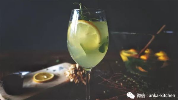 阴雨绵绵的冬日里,手捧一杯地中海热柠檬茶赶走冬天的阴郁【安卡西厨】