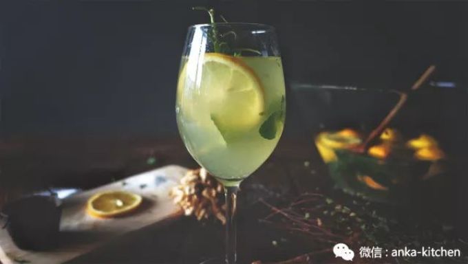 阴雨绵绵的冬日里,手捧一杯地中海热柠檬茶赶走冬天的阴郁【安卡西厨】