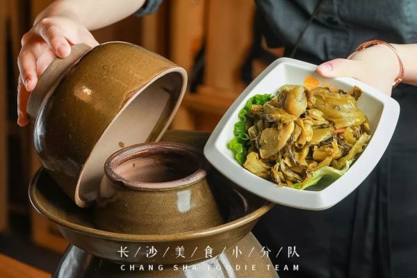 您的『严厨老坛酸菜鱼』已更新升级,请收下这一口酸爽好滋味!