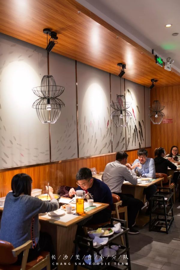您的『严厨老坛酸菜鱼』已更新升级,请收下这一口酸爽好滋味!