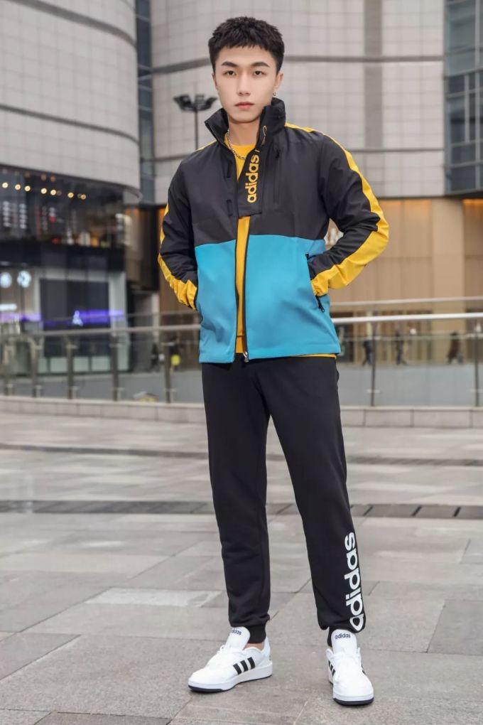 花最少的钱买最尖的货,运动潮服推荐!