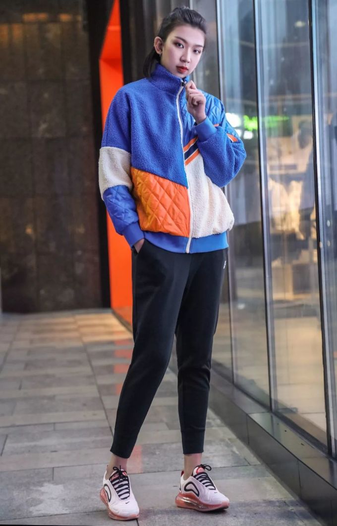 花最少的钱买最尖的货,运动潮服推荐!