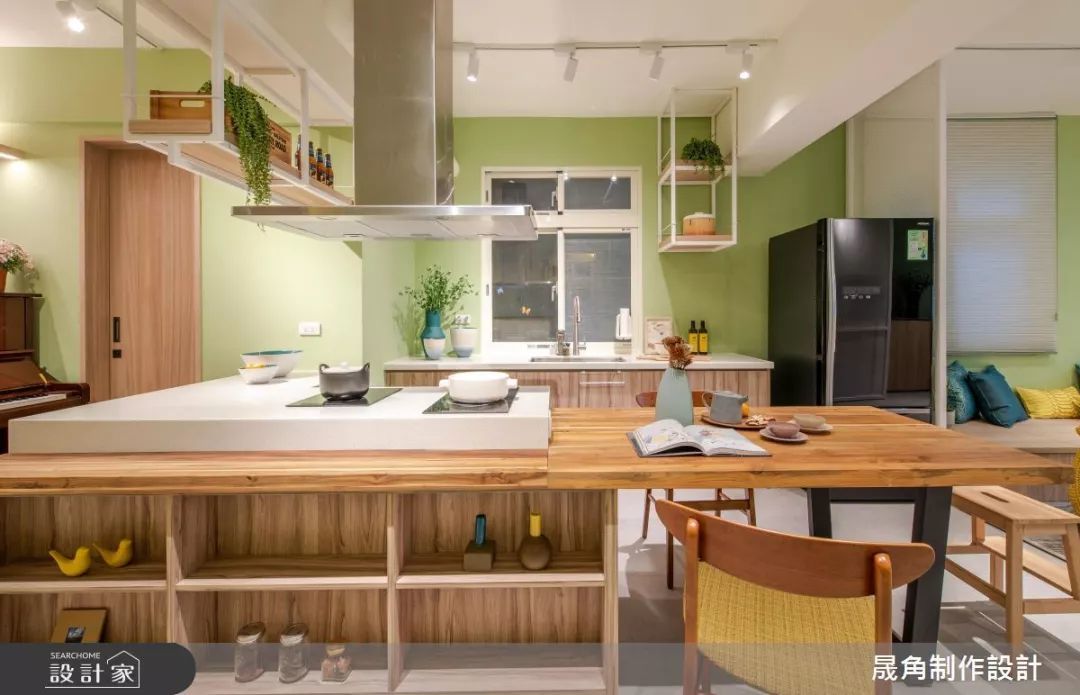 厨房与客厅餐厅相邻的大开间，让小户型瞬间放大30%
