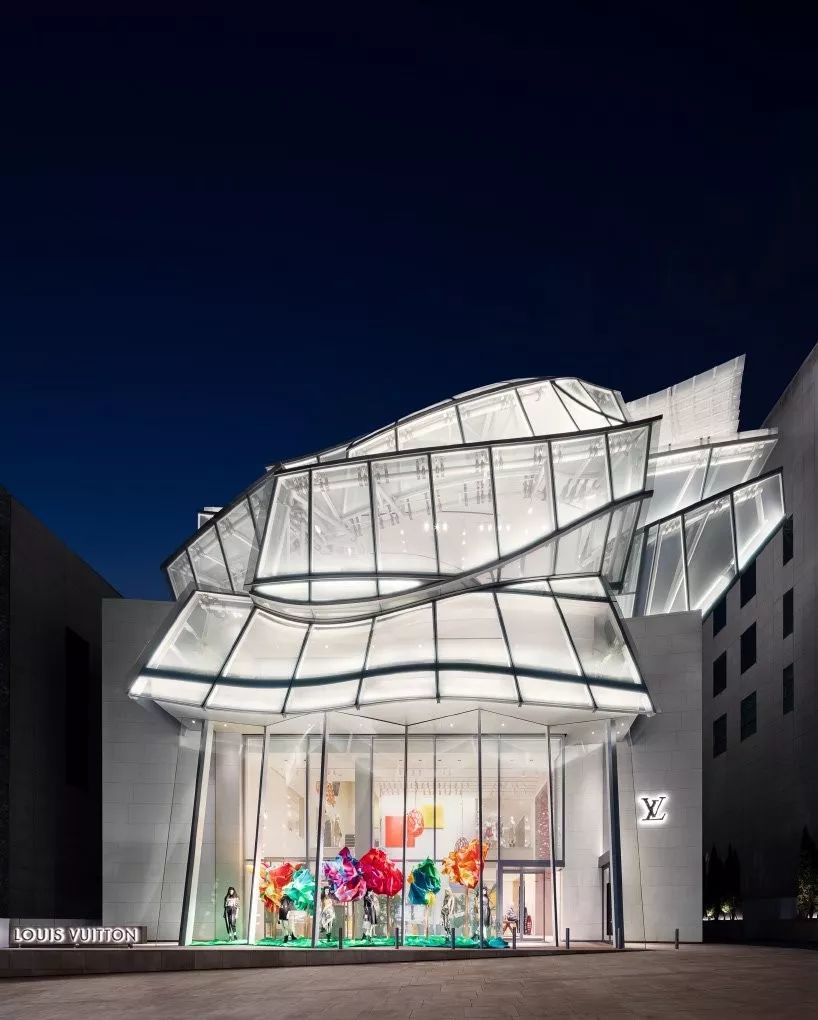 LV 首尔旗舰店开幕，Frank Gehry 设计又一网红新地标！