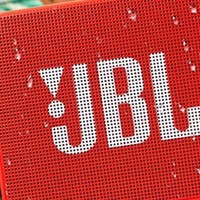 苏宁百宝箱 篇十三：JBL音乐金砖二代，将音箱揣进口袋