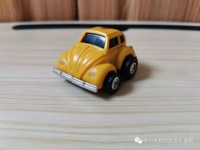 【评玩具】子小天:G1(复刻)大黄蜂开箱测评!