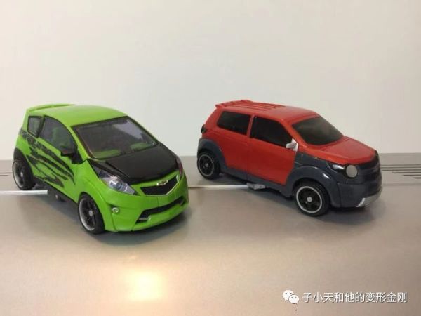 【评玩具】子小天:硕函测评《变形金刚 联盟级挡泥板 丑萌角色大智慧》