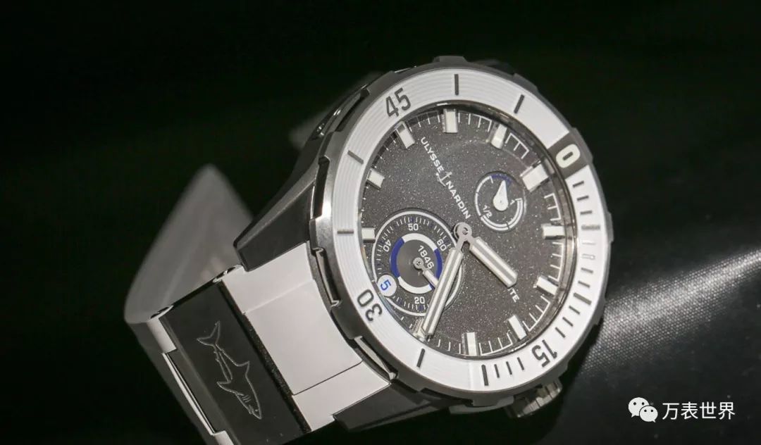 雅典也很棒最佳珠宝表宝格丽serpenti misteriosi romani蓝宝石与镶钻