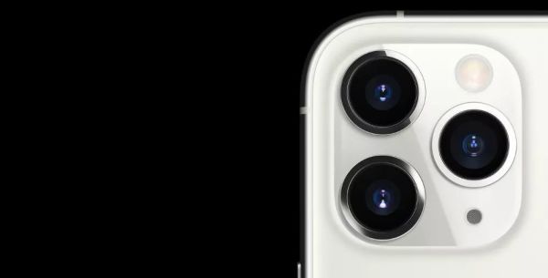 用iPhone 11还不升级?难怪拍的照片这么糊