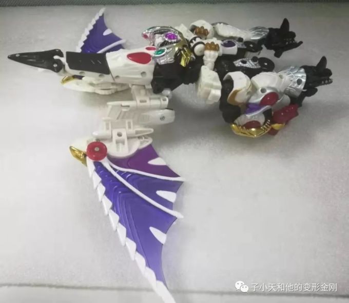 【评玩具】子小天:粑粑总测评《变形金刚 TF2000十变惊破天 脑补出天际的变形》