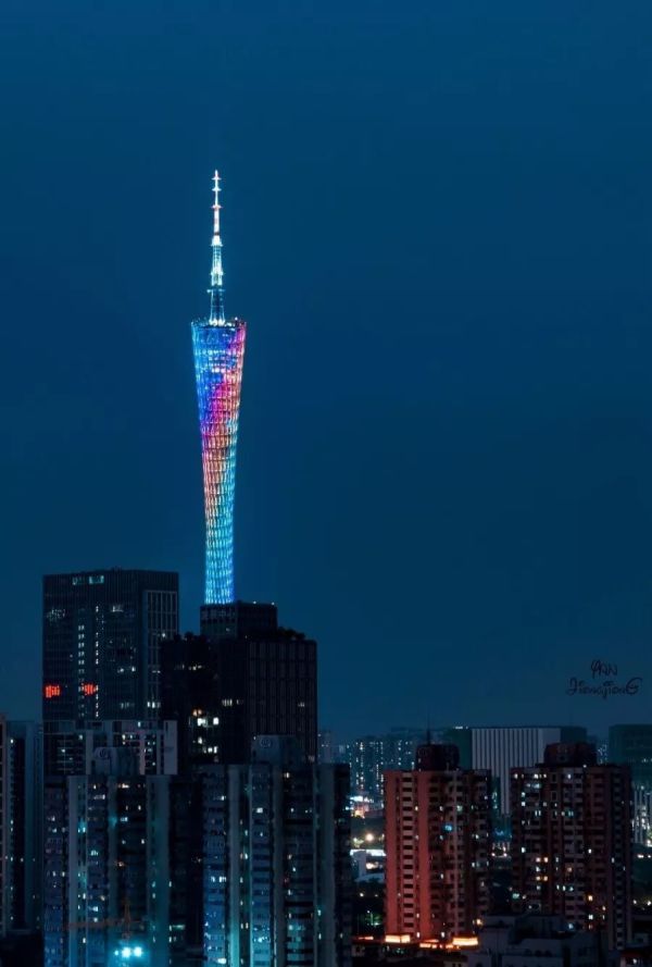 578543047133947328.jpg 扫街多年,他们看见了一个不一样的广州