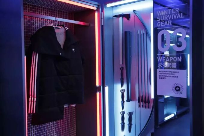 潮闻快食 | adidas Originals的极寒生存室长什么样?ROARINGWILD与JONY J推出限定系列