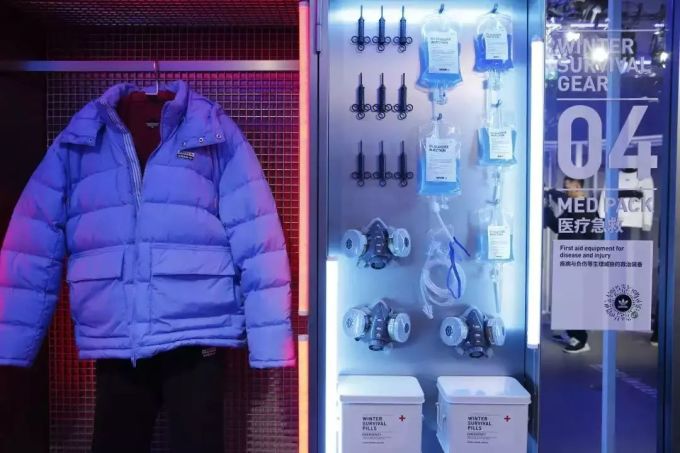潮闻快食 | adidas Originals的极寒生存室长什么样?ROARINGWILD与JONY J推出限定系列