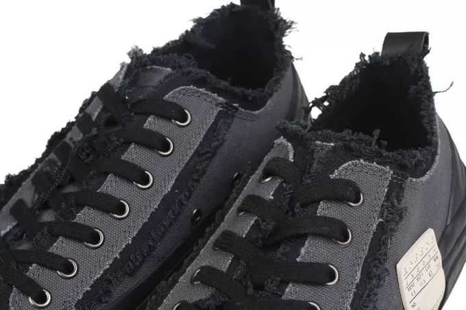 潮闻快食 | adidas Originals的极寒生存室长什么样?ROARINGWILD与JONY J推出限定系列