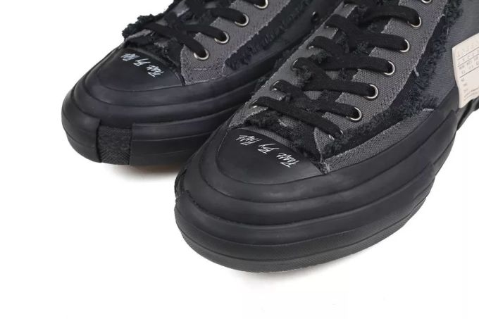 潮闻快食 | adidas Originals的极寒生存室长什么样?ROARINGWILD与JONY J推出限定系列