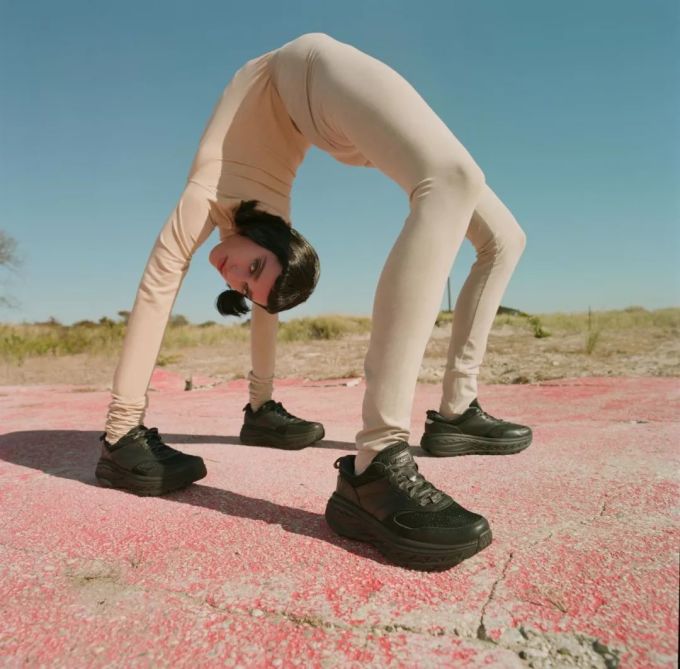 潮闻快食 | adidas Originals的极寒生存室长什么样?ROARINGWILD与JONY J推出限定系列
