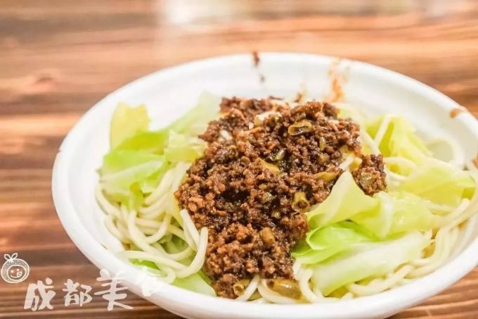 7号线上又开复古网红公园!顺便打卡人均20的机车厂美食!