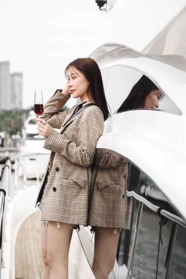 微信图片_20191105164848.jpg 别人去太古仓看日落,我却在游艇上做了件特别的事