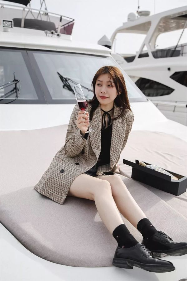 微信图片_20191105164925.jpg 别人去太古仓看日落,我却在游艇上做了件特别的事