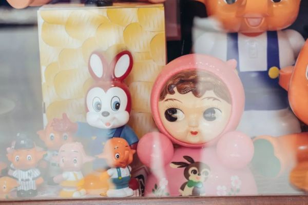 640.webp (38).jpg 堆满昭和玩具的日系甜品屋,进去就出不来…