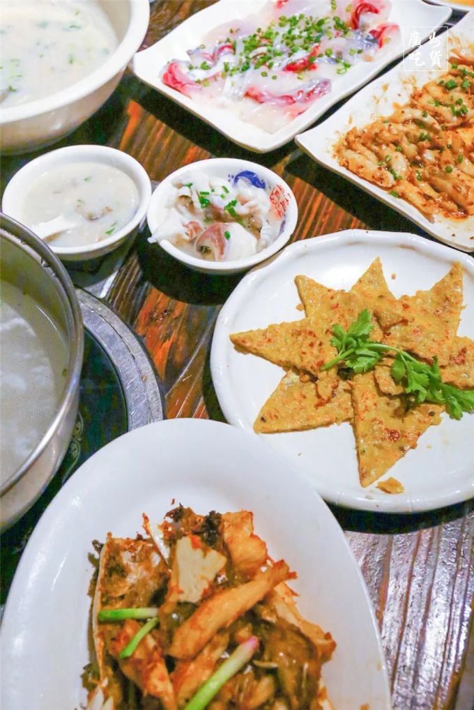 被公园前街坊吹爆的爽身鲩,一鱼五食,有人为它专门打飞的!