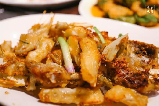 被公园前街坊吹爆的爽身鲩,一鱼五食,有人为它专门打飞的!