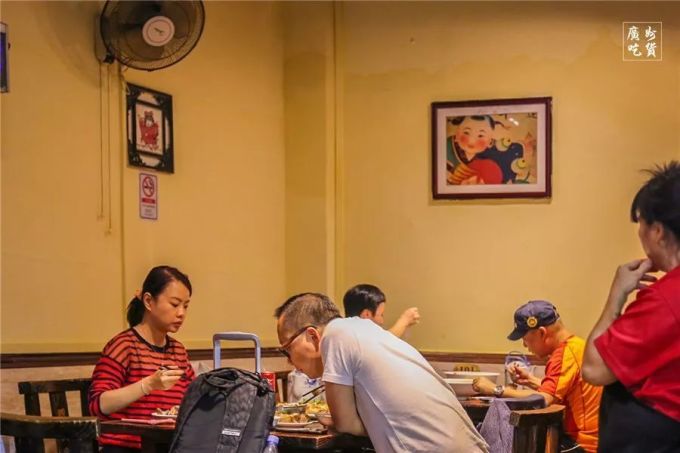 被公园前街坊吹爆的爽身鲩,一鱼五食,有人为它专门打飞的!