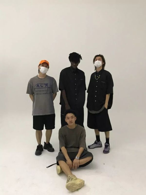在广州「中大」混了一年,他做了一件同龄人意想不到的事