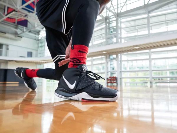 潮闻快食 | Nike KYRIE 6 正式发布!AAPE 正式发布 2019 冬季男女装系列
