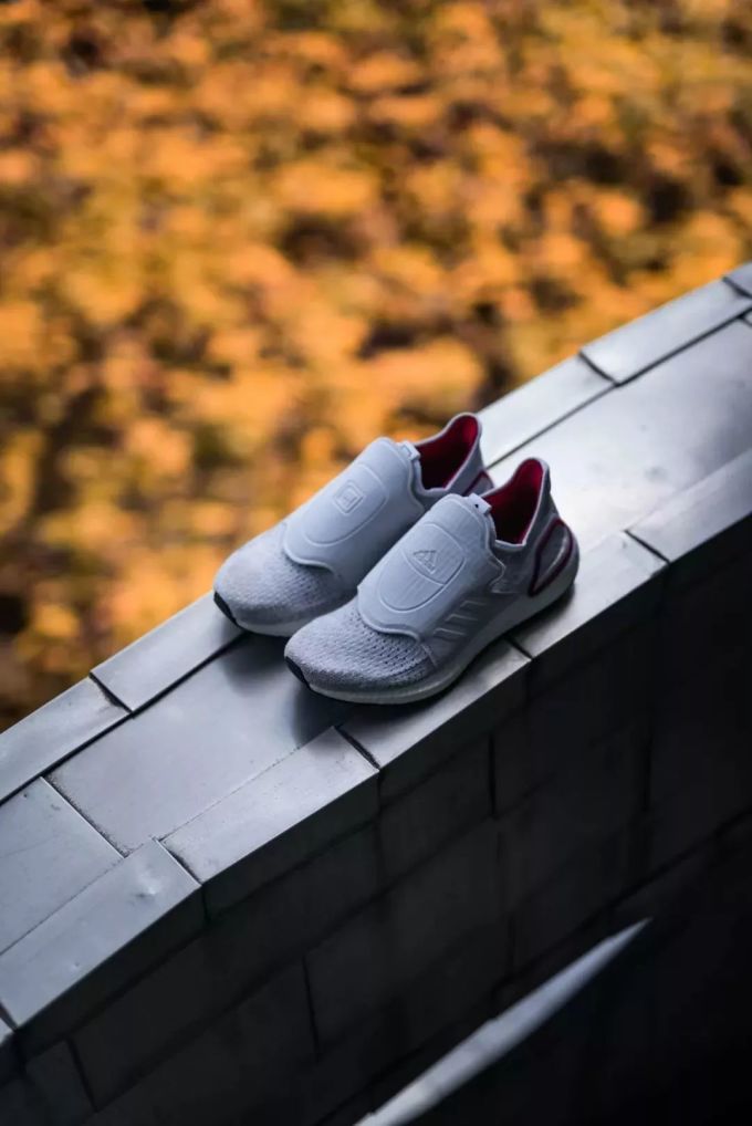 潮闻快食 | 连卡佛携手 ALEXANDER WANG 打造联名系列,Nike KYRIE 6「首发系列」即将登场