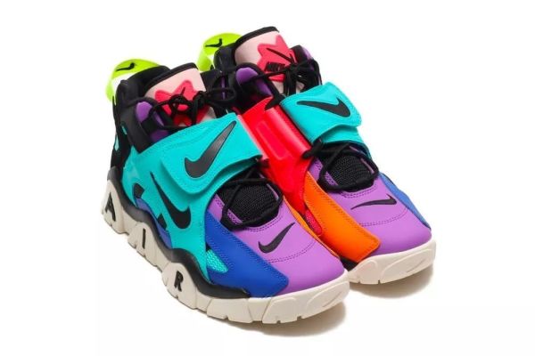 潮闻快食 | 连卡佛携手 ALEXANDER WANG 打造联名系列,Nike KYRIE 6「首发系列」即将登场