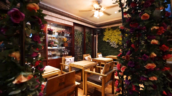 蓝色小屋里的芝士咖喱盖饭,让人大喊救命
