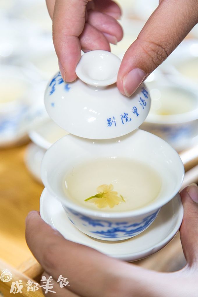 339开了个很厉害的店,未成年小心!